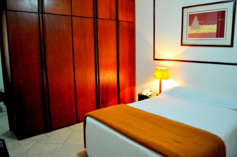 Cezanne Plaza Apart Hotel カンピーナス エクステリア 写真